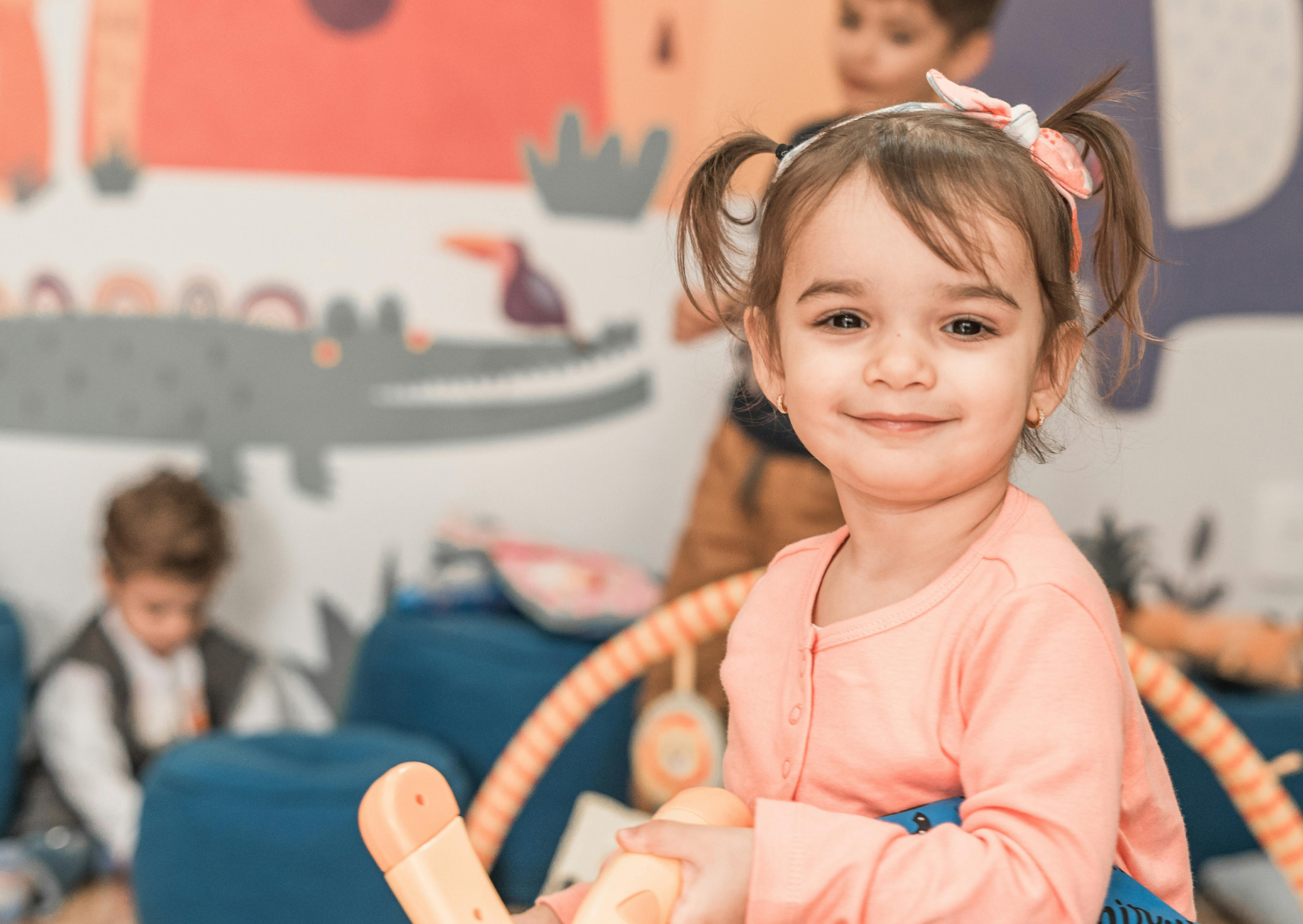 Inspiracje na plac zabaw dla przedszkola – rozmowa z krakowskim przedszkolem o tworzeniu bezpiecznej i rozwijającej przestrzeni